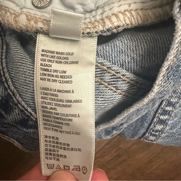 We the Free Women’s Size 32 Denim Shorts Loving Good Vibrations Cut Off Frayed - Picture 7 of 7